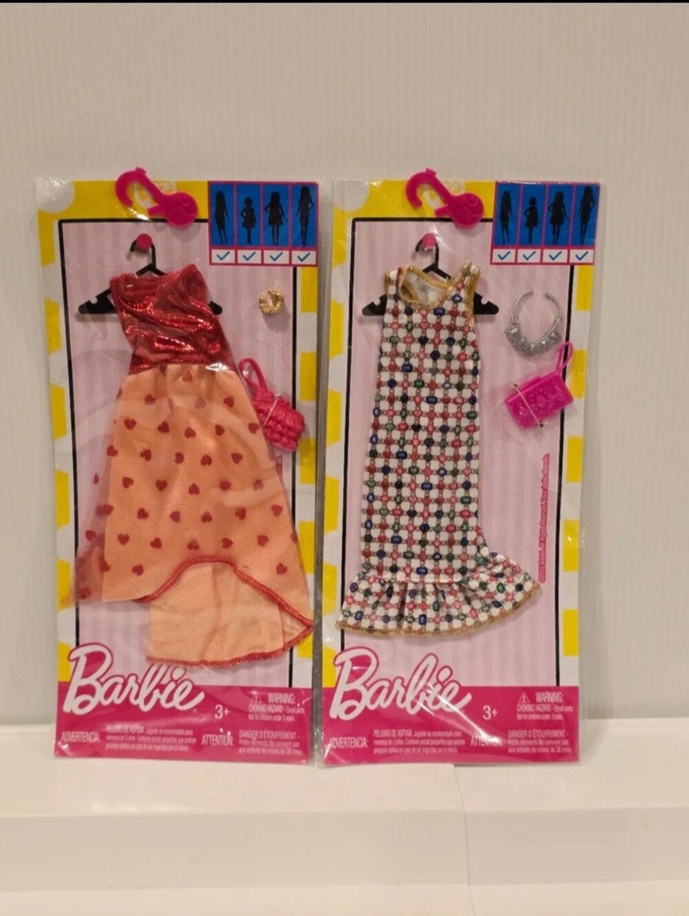 Barbie Fashionistas Clothing and Accessories Set New